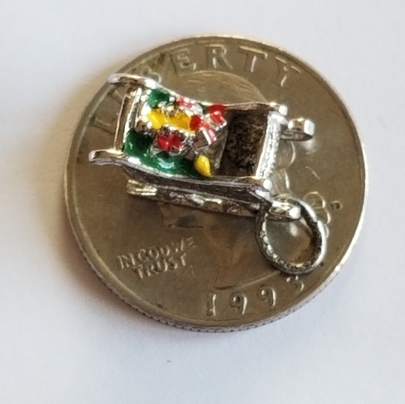 Vintage Sterling Silver charm Santa Sleigh with gifts Christmas 925 enamel - Picture 2 of 14